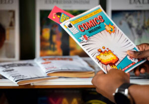 evolusi komik dari media cetak hingga digital