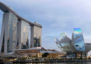 kemegahan marina bay sands gedung dengan infinity pool spektakuler